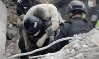 泸定地震致74人遇难